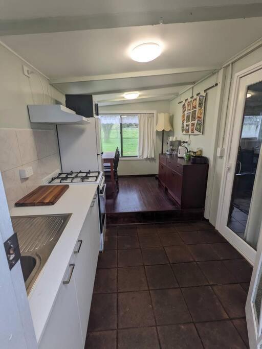 Handsome Hills Dairy Retreat Won Wron Bagian luar foto