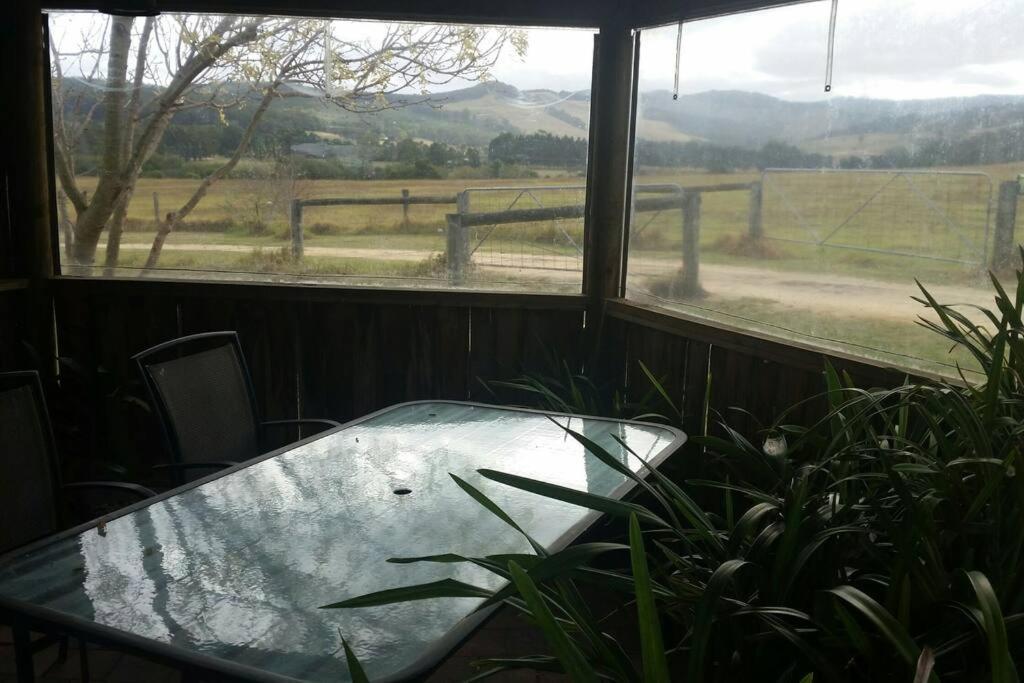 Handsome Hills Dairy Retreat Won Wron Bagian luar foto